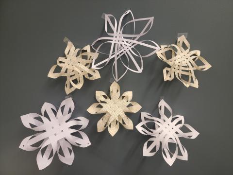 6 3d snowflakes